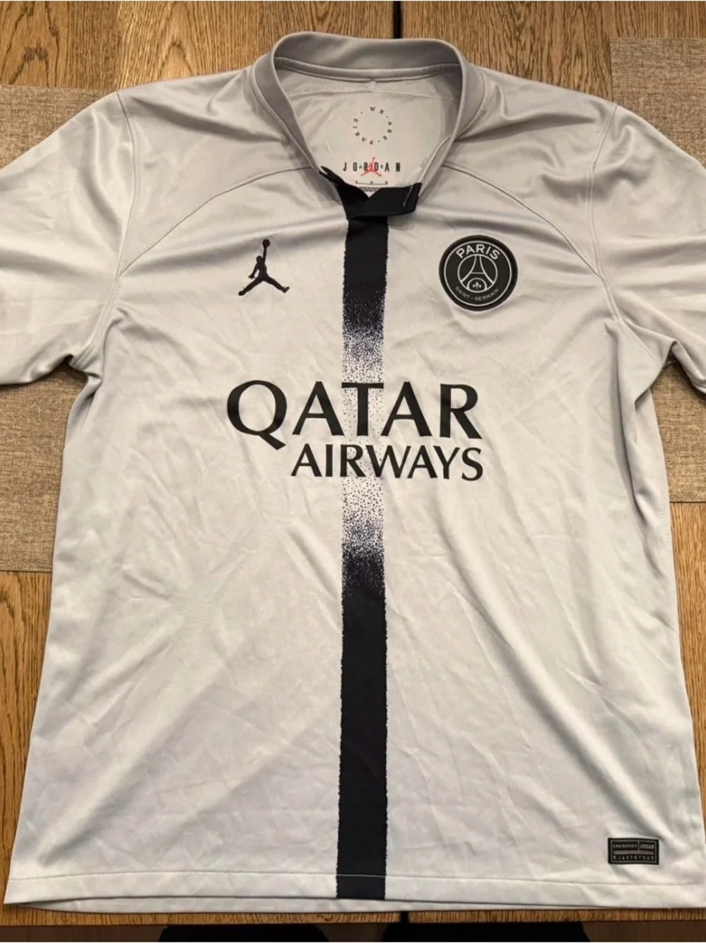 Jordan PSG Men's Light Gray Football Jersey with Black Center Stripe